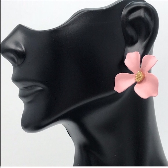 🆕 Beautiful Boho Flower Stud Earrings Pink - Picture 3 of 7